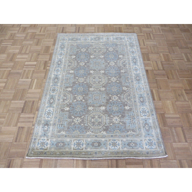 Tapis de zone en laine 4 pi x 5 pi 10 po one-of-kind à la main noué la Beauchemin