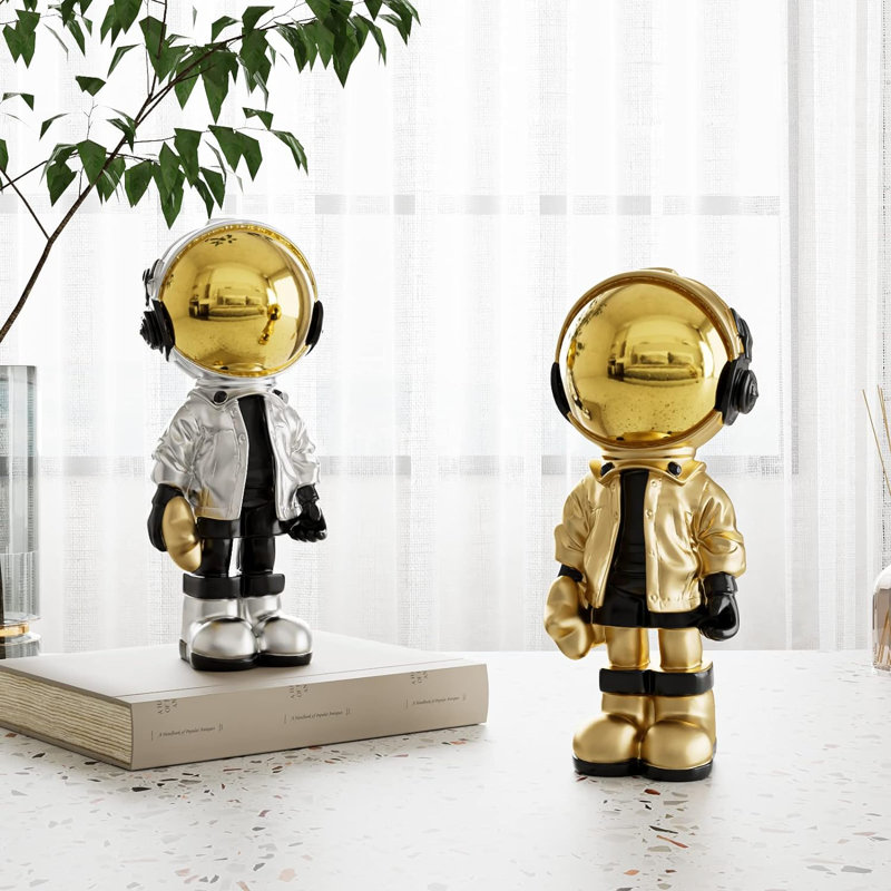 Raffles Figurines & Sculptures