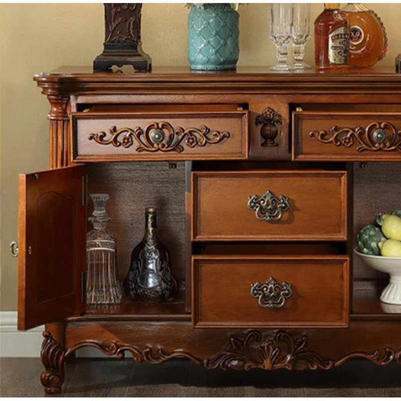 Buffet en chêne américain, 29.7" H x 55.1" W x 15.7" D