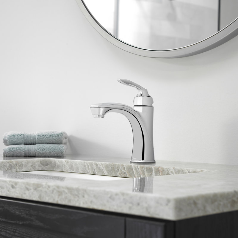 Avalon Single Hole Bathroom Faucet with Drain Assembly, Polished Chrome