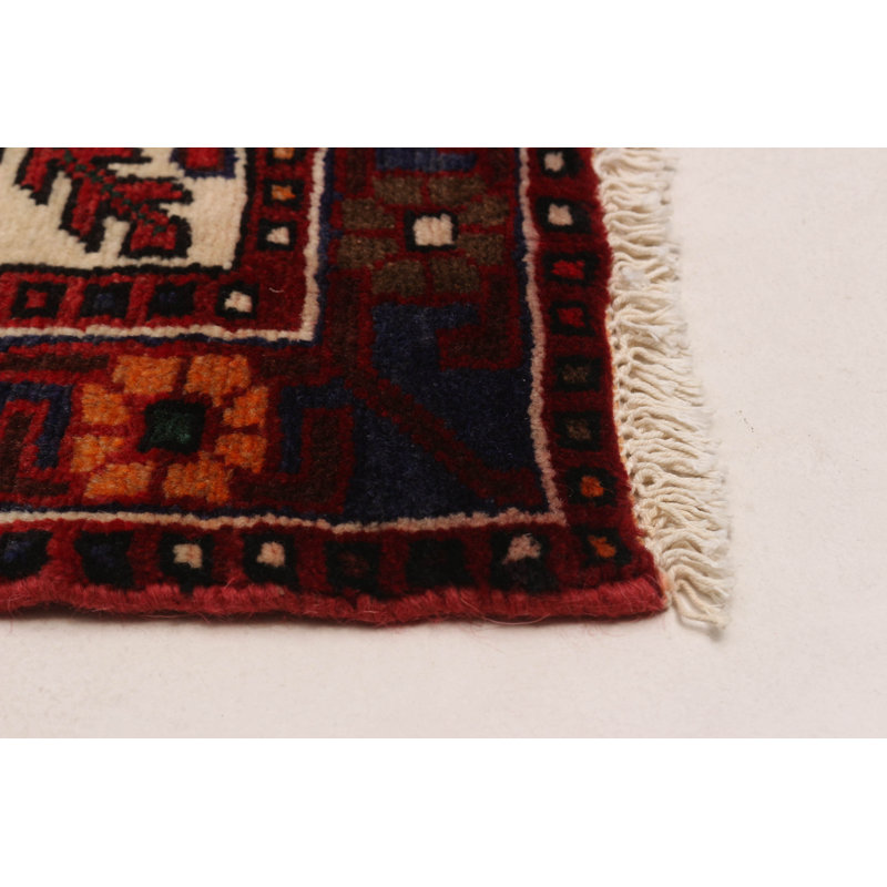 Tapis rouge Anadol 3 pi 6 po x 9 pi 2 po