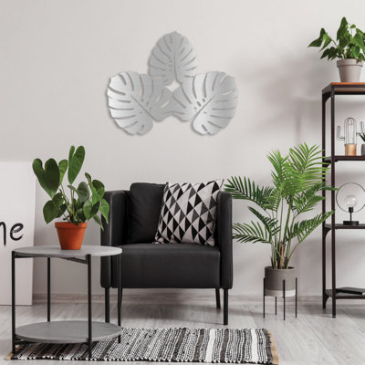 Three Leafs Metal Wall Art - Minimal Leaf Wall Art Decor - Nature Inspired Botanical Design Sculpture - Modern Scandinavian Style Wall Hanging - Industrial Metal Art - Simple Elegant Home Decor - Bold Statement Art Piece