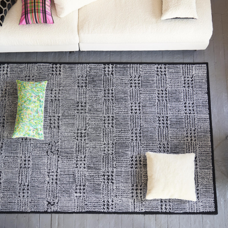 Queluz Noir Rug, Rectangle 6'7" x 9'10"