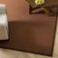 Tapis brun en jute-941770708