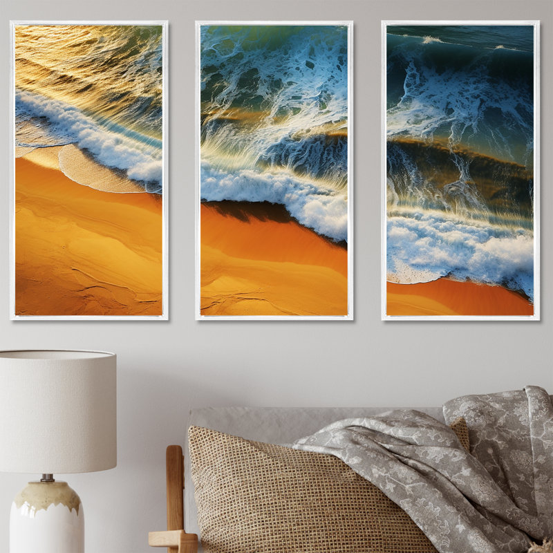Vue aérienne de la plage bleue et orange IV - art mural plage, Cadre flottant blanc, H 28 po x l 36 po x P 1 po