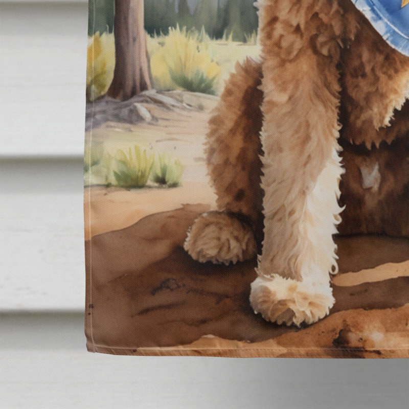 Drapeau Cowboy Welcome House, Labradoodle