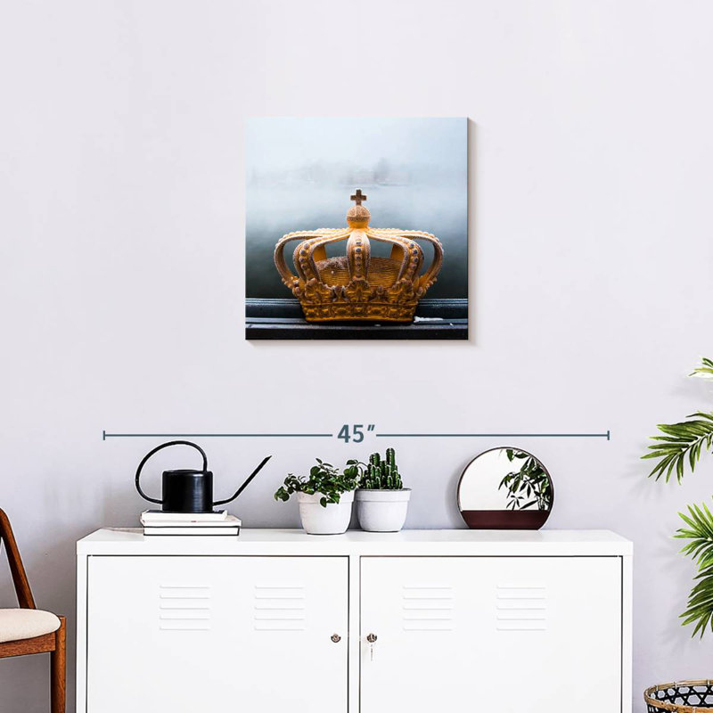 Ancienne couronne royale Kerner, H 20 po x l 20 po