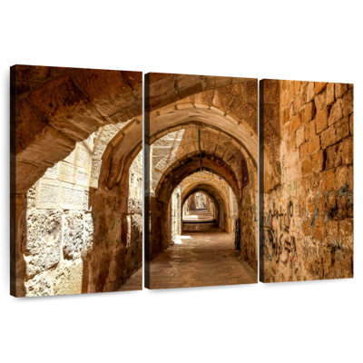 Rorry Stone Alley In Jerusalem