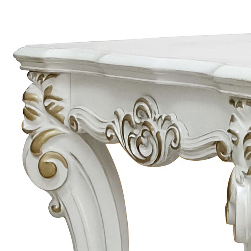 Table de bout carrée antique