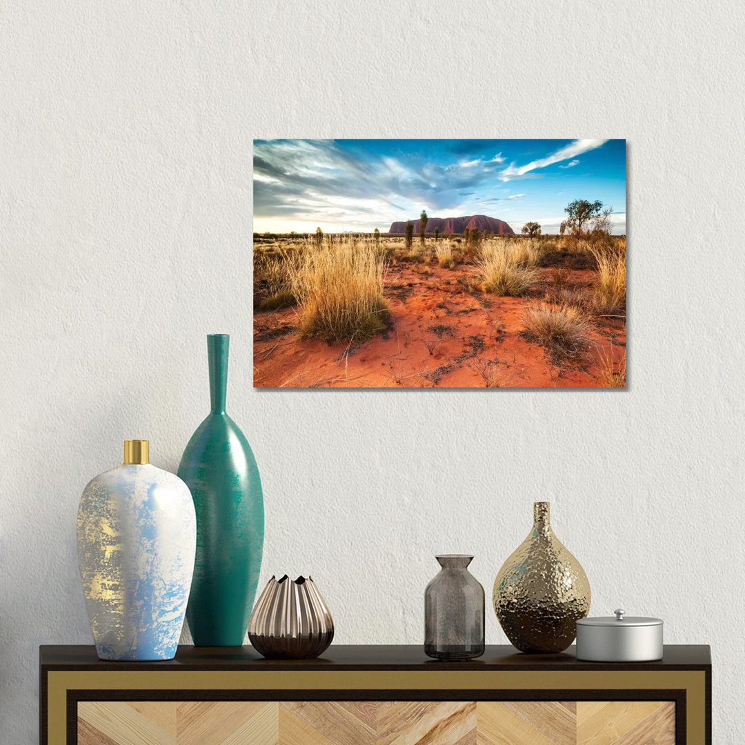 Uluru bei Sonnenuntergang, Australien von Matteo Colombo - Giclée auf Leinwand ohne Rahmen