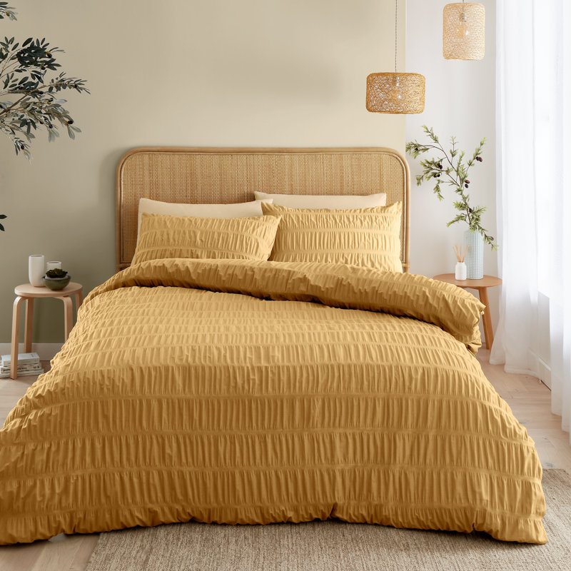 Seersucker Duvet Cover Set with Pillowcases, White, King Duvet Cover + 2 Standard Pillowcases