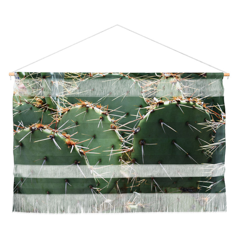 Suspension murale prickly par lisa argyropoulos, H 32 po x l 47 po x P 0,13 po