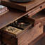 Buffet en bois massif de grande capacité