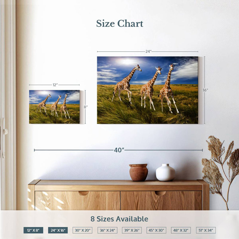 Trois girafes en course, H 16 po x l 24 po