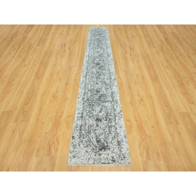 Carlyse Hand Knotted Wool Rug