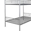 Lit superposé en métal Silver au-dessus d'un lit superposé - construction, surface, stratégie d'optimisation de l'espace Fabrication robuste, extérieur, solution d'économie-541970272-541970273