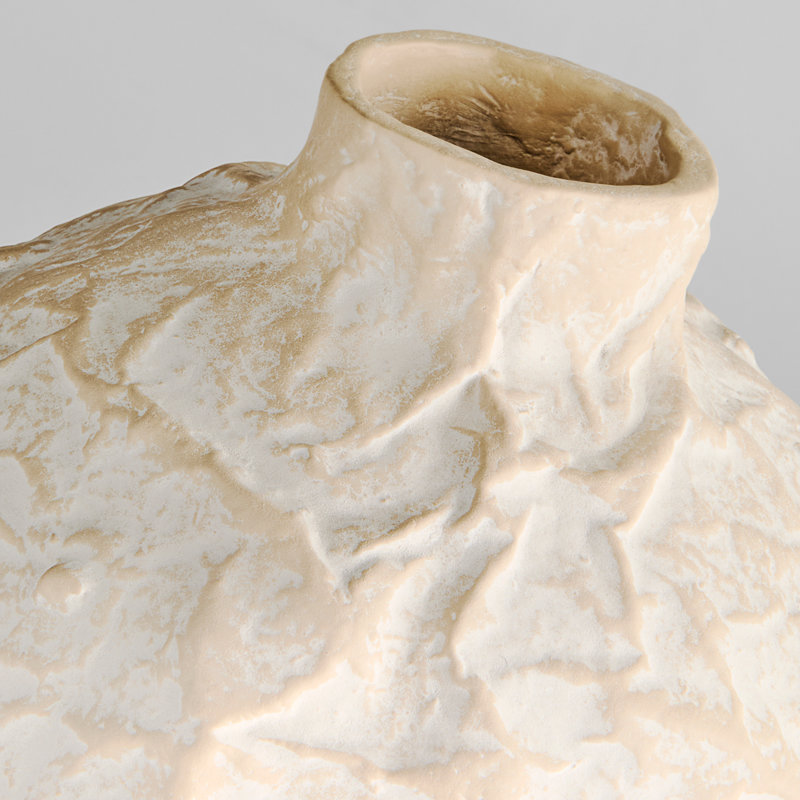 Zimurtu Handcrafted Table Vase 1