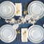 Assiettes transparentes martelées rondes blanches de 10 pouces avec bordure dorée Ecoqualité 240 invités