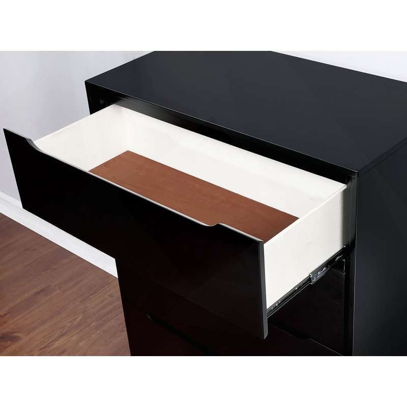 Commode Mid-Century moderne noire à 4 tiroirs avec poignées encastrées et fuselées