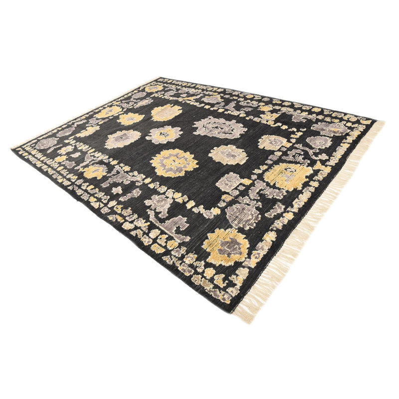 Jose Black Rug
