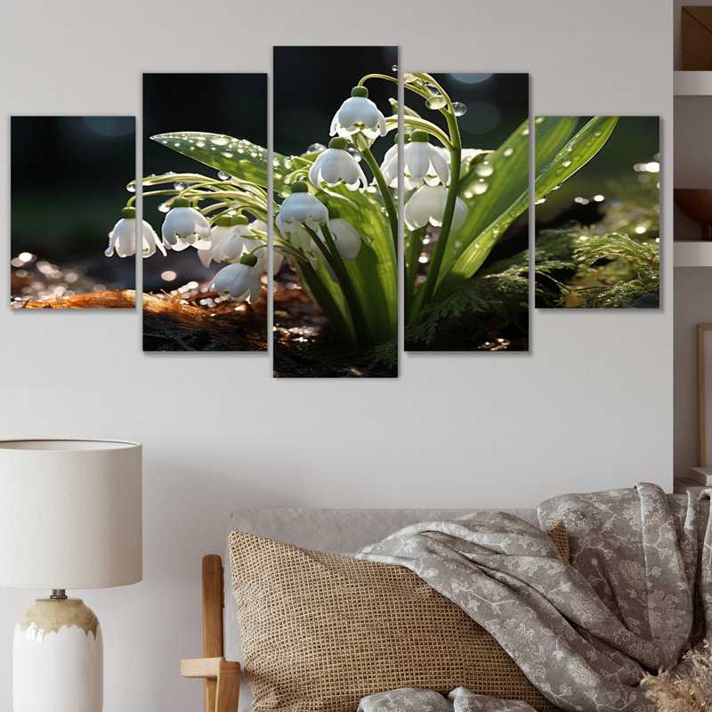 «White Green Snowdrops Field II», art mural sur toile floral - 5 panneaux
