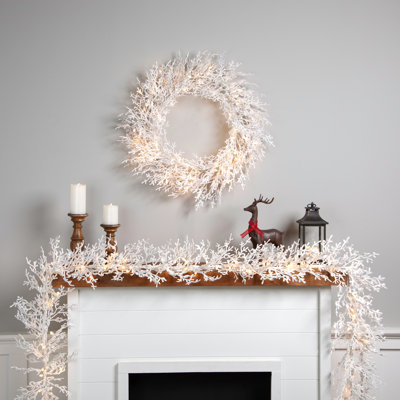 Guirlande de Noël pré-éclairée avec brindilles artificielles - 9 pi x 14 po - DEL blanc chaud