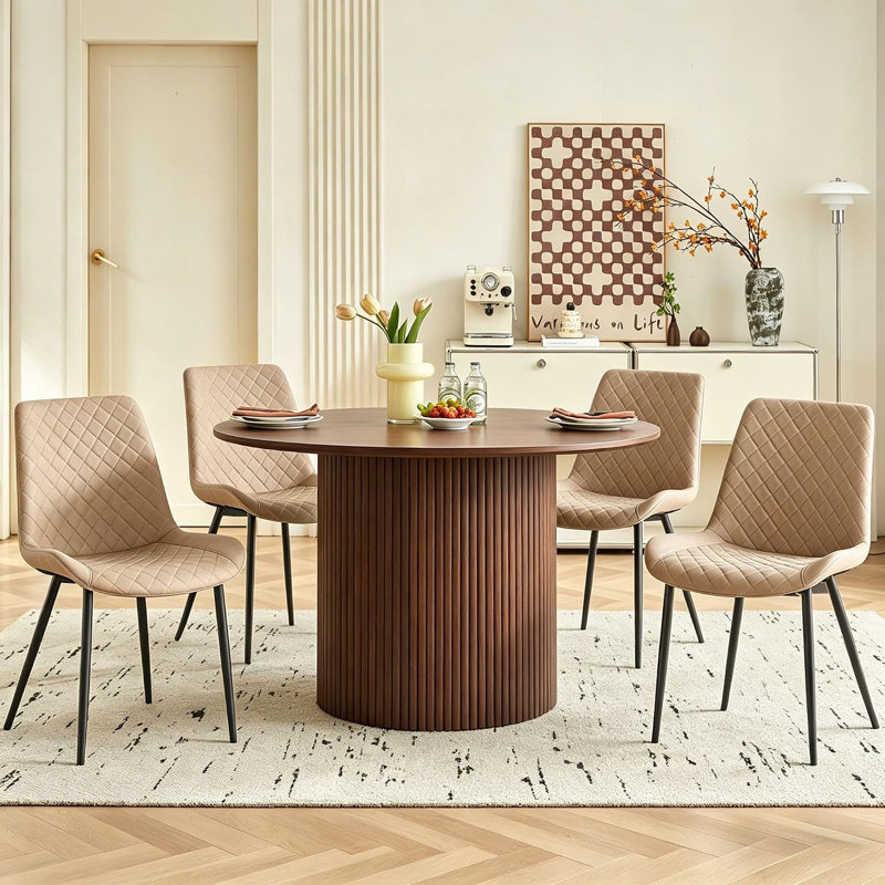 Ensemble de table de salle à manger ronde pour 4, 47 po de table de cuisine et chaises pour 4, 5 pièces de table de salle à manger en bois peu encombrante (table en noyer + 4 chaises beiges)