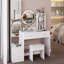 Miroir à DEL de 17 po de diamètre avec contrôle tactile, luminosité réglable en 3 couleurs, centrale électrique 2 ac +, armoire pleine grandeur, coiffeuse ronde, tabouret rembourré, American Design White Dressing Association