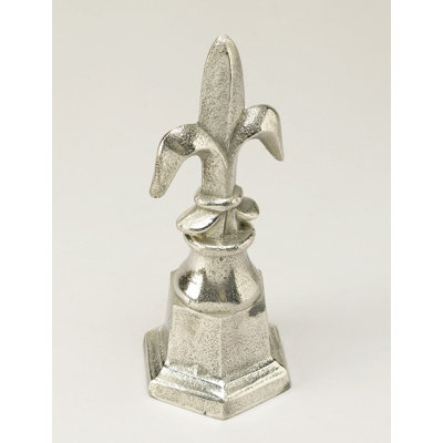 Sculpture fleur de lis Prangins