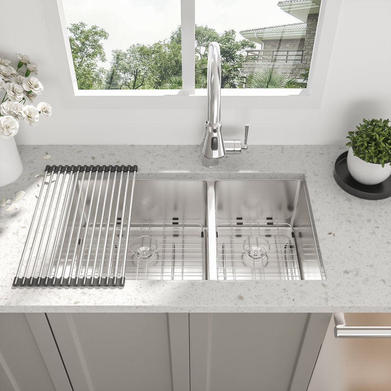 33'' L Undermount Single Bowl Stainless Steel Kitchen Sink