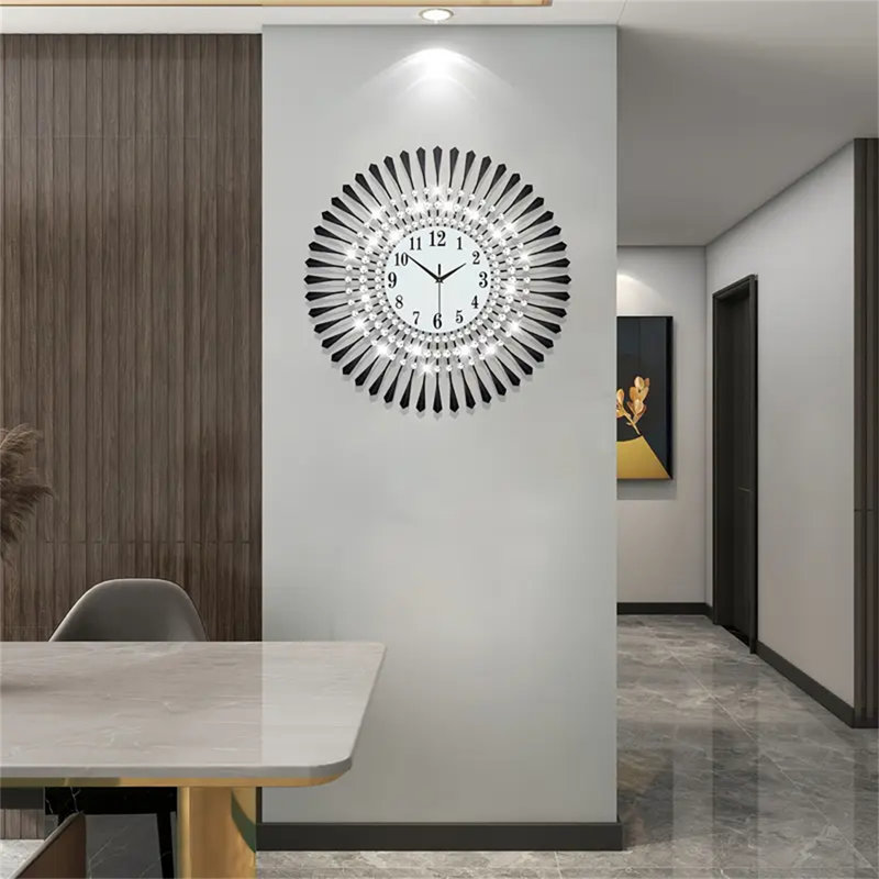 Grande horloge murale en cristal noir de 24 pouces, grande horloge à quartz en métal décorative à piles silencieuse de qualité moderne pour le décor du salon, de la chambre à coucher, de la cuisine et du bureau