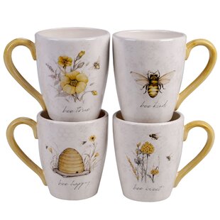 Bee Tumbler With Lid and Straw Bee Mug Bee Happy Coffee Mug Cup Honey Bee  Gifts for Women Daisy Flowers and Bee Decor 