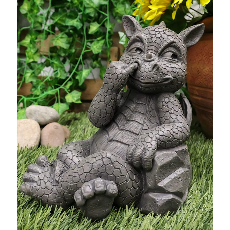 Arlaith Figurines & Sculptures
