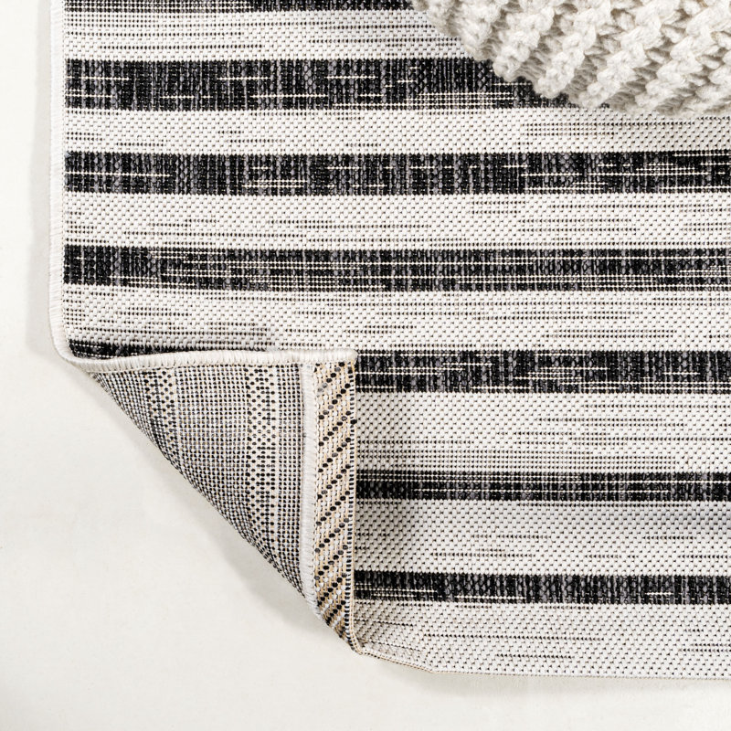 Aubriella Modern Offset Stripe Ivory/Black Indoor/Outdoor Rug, Rectangle 3'11" x 6'