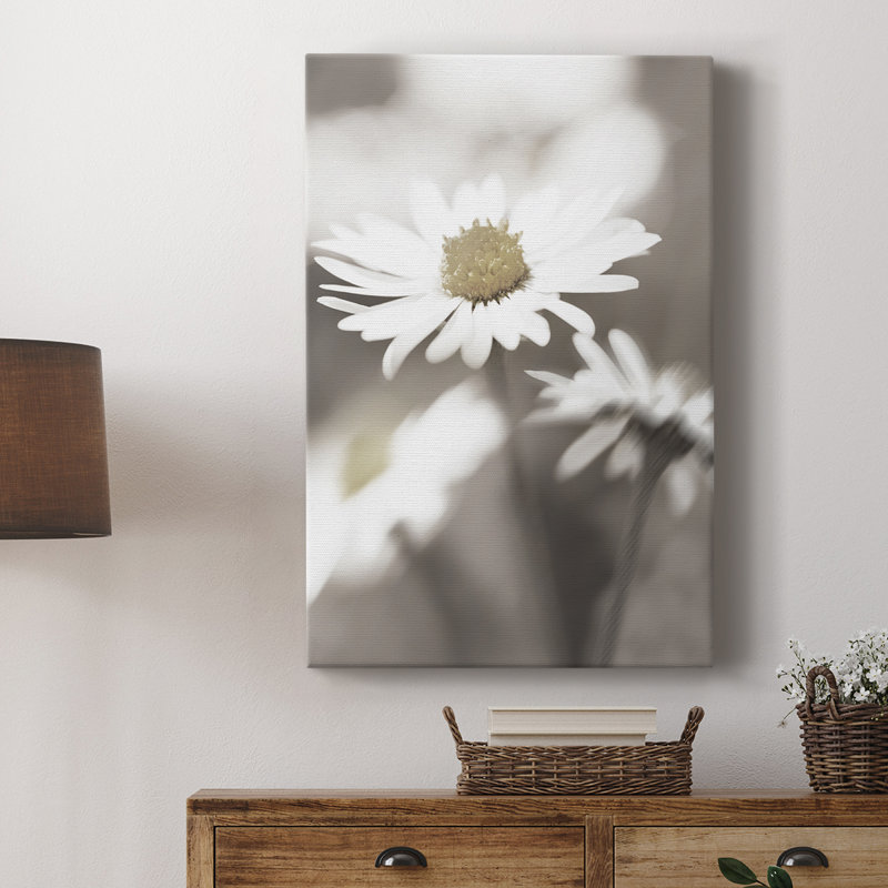 Stylized Daisy I -Gallery Wrapped Cavas, 12" H x 8" W
