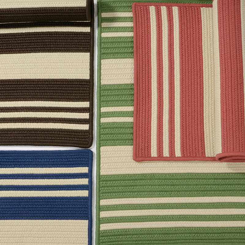 Tapis intérieur / extérieur rayé bleu marine / beige Wisley, Ovale 14 pi x 18 pi