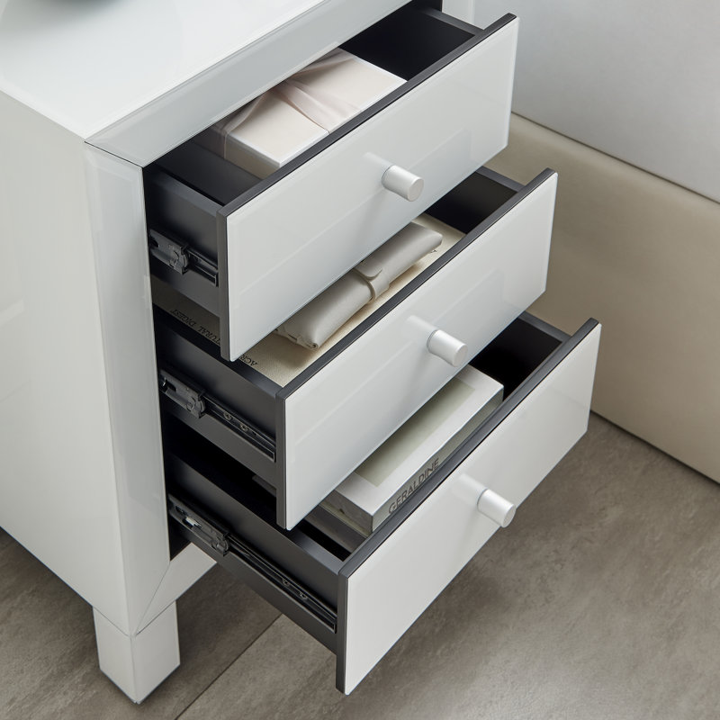 Alexa Chic Slimline 3 Drawer Mirrored Bedside Table, Blanc, Grand