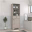 Armoire à linge St. Clair, deux tablettes intérieures, deux tablettes ouvertes, une porte