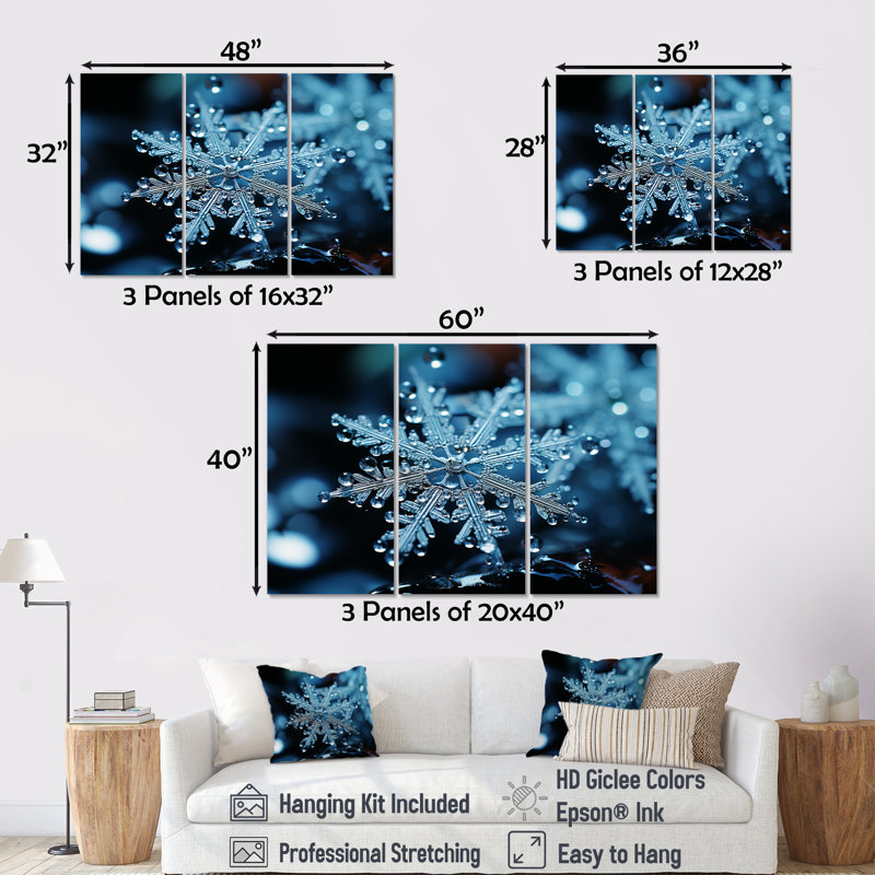 «Blue Snowflake Holiday III - Winter Landscape», art mural, H 28 po x l 36 po x P 1 po, Toile tendue
