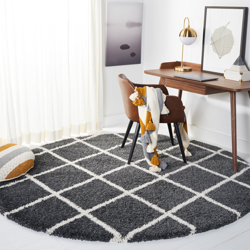 Aravella Performance Geometric Rug, Round 7'