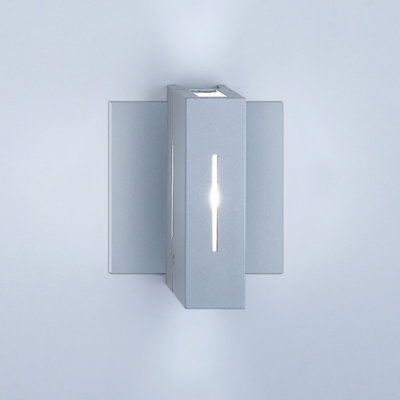 Bloc Vertical 1-Light Flush Mount