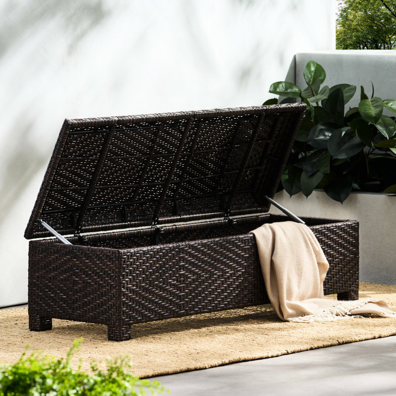 Banc de rangement en osier