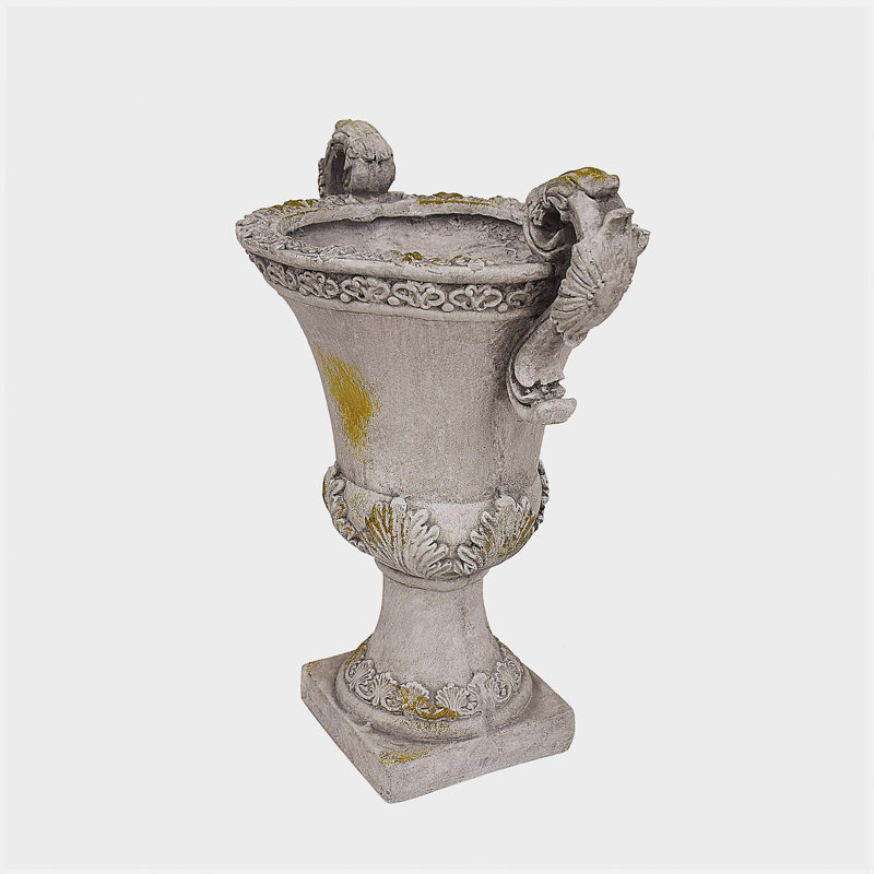 DELPHINE URN
