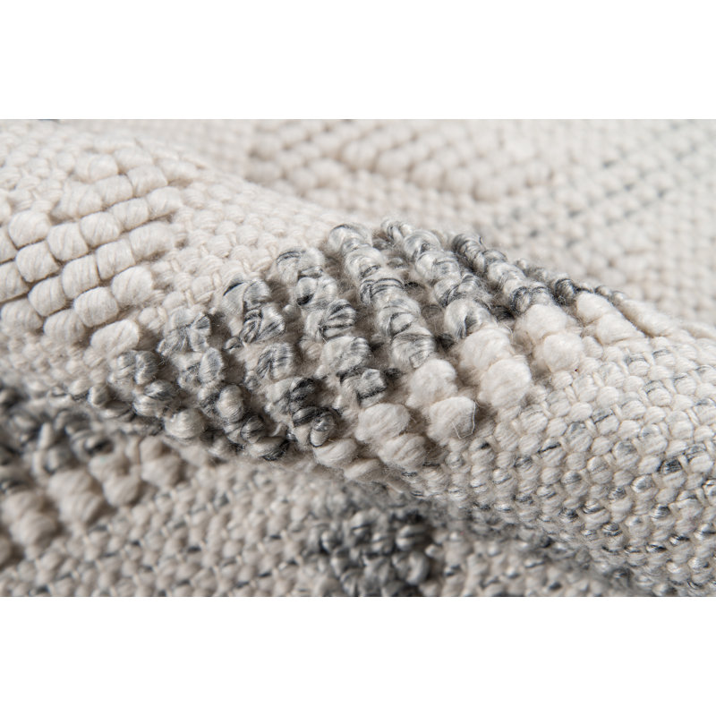 Inika Geometric Indoor Rug, Rectangle 2' x 3'