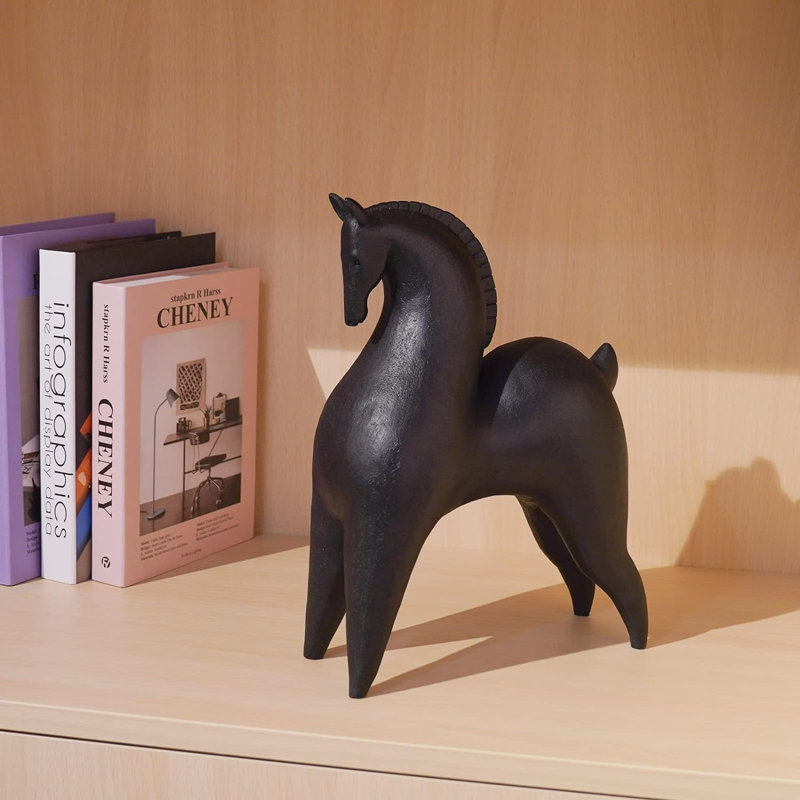 Kyliegh Resin Figurine / Sculpture Decorative Object