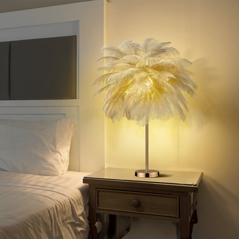Lampe de table dorée 23,62 po Allyson, Chameau