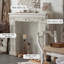 Foyer autoportant en bois massif beige