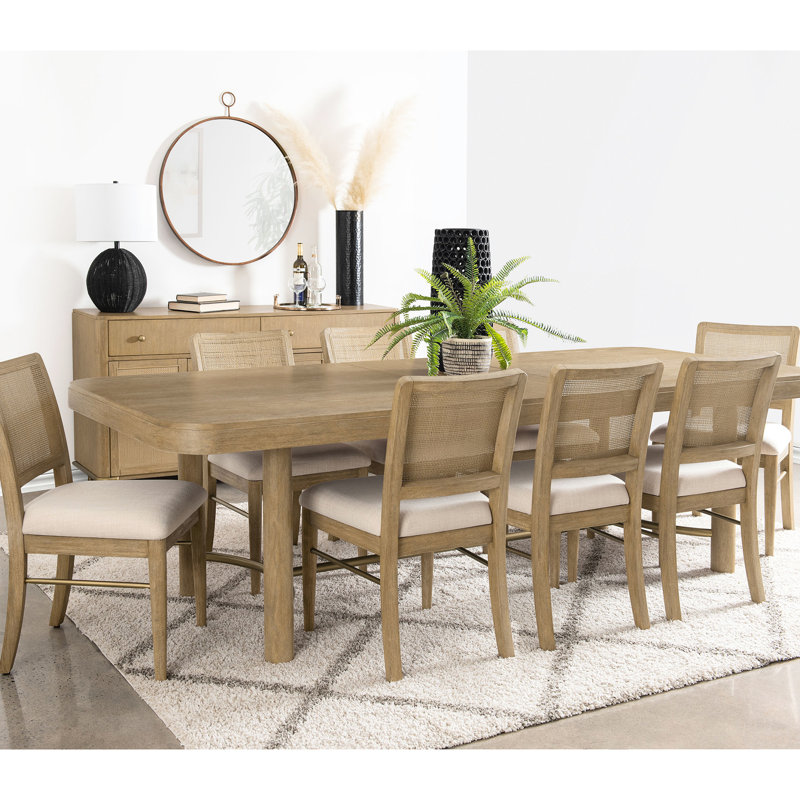 Table de salle à manger extensible Sand Wash 9, table rectangulaire extensible, dossiers en canne tissés à la main et sièges rembourrés en tissu crème pour un style d'évasion côtière avec du bois brun, espace de table confortable