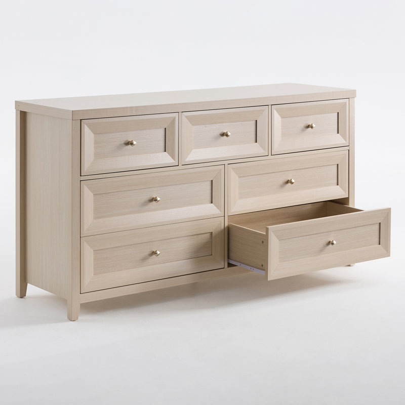 Cleckheat 60'' W 7-Drawer Dresser, Ivory White