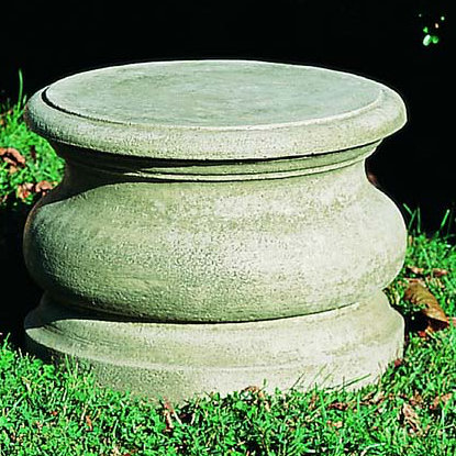 Low Round Plain Pedestal, English Moss